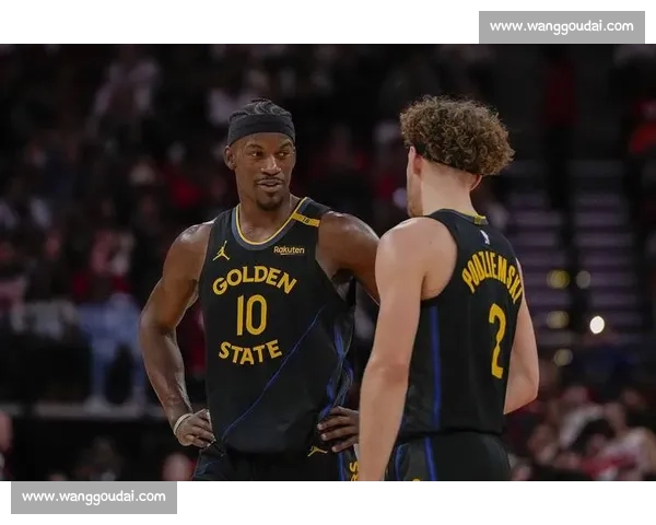 湖人对阵勇士中国赛再燃焦点巨星同场点燃篮球热潮引爆球迷激情盛宴